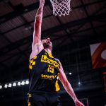 El Lenovo Tenerife 'asalta' el Karsiyaka Arena y suma un valioso triunfo (7)