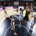 El Lenovo Tenerife inicia el 2024 con una victoria contundente (10)