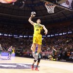 El Lenovo Tenerife hace añicos los pronósticos y tumba al campeón (12)