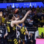 El Lenovo Tenerife supera al Baskonia de Euroliga con un festival colectivo (9)