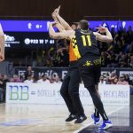 El Lenovo Tenerife supera al Baskonia de Euroliga con un festival colectivo (2)