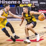 Sólido triunfo para seguir invictos en el Top 16 (11)