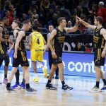 El Lenovo Tenerife se lleva el derbi canario en un tiovivo de emociones (11)