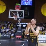 El Lenovo Tenerife se lleva el derbi canario en un tiovivo de emociones (8)