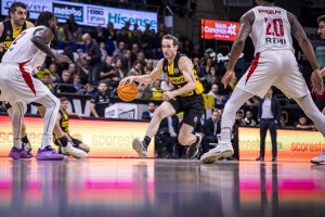 El Lenovo Tenerife suma un triunfo importante ante el Hapoel Jerusalem (1)