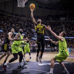 El Lenovo Tenerife se mete en la Final Four, tras dar un recital defensivo (9)