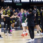 El Lenovo Tenerife supera al líder Unicaja con un partidazo (1)