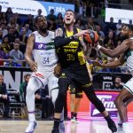 El Lenovo Tenerife supera al líder Unicaja con un partidazo (2)