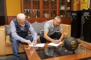 El CB Canarias y el Juventud Laguna firman un acuerdo de colaboración (2)