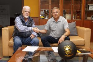 El CB Canarias y el Juventud Laguna firman un acuerdo de colaboración (1)