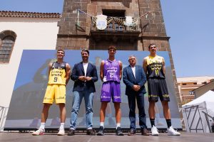 Éxito de acogida en el acto de presentación de las nuevas equipaciones (4)