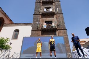 Éxito de acogida en el acto de presentación de las nuevas equipaciones (6)