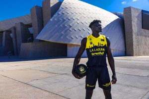 La equipación de toda una Isla (7)