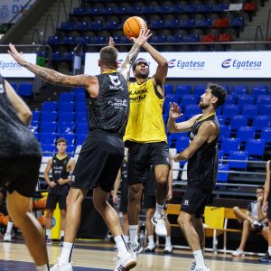 Máxima ilusión en el arranque de La Laguna Tenerife 24/25 (7)