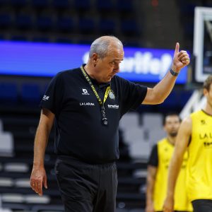 Máxima ilusión en el arranque de La Laguna Tenerife 24/25 (3)