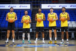 Máxima ilusión en el arranque de La Laguna Tenerife 24/25 (2)