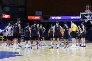 Máxima ilusión en el arranque de La Laguna Tenerife 24/25 (1)