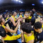 La Laguna Tenerife vuelve a teñir el derbi de aurinegro (13)