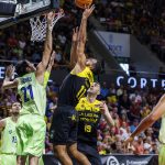 La Laguna Tenerife cae ante el Barça tras competir hasta el final (9)