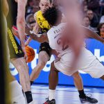 La Laguna Tenerife cede ante el Real Madrid, tras un mal tercer cuarto (7)