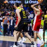 La Laguna Tenerife no da opción al Girona en una noche redonda (15)