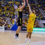 La Laguna Tenerife vuelve a pintar el derbi de aurinegro (8)