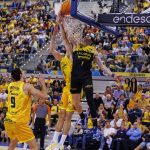 La Laguna Tenerife vuelve a pintar el derbi de aurinegro (17)