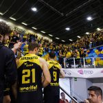 La Laguna Tenerife vuelve a pintar el derbi de aurinegro (23)