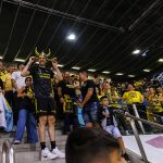 La Laguna Tenerife vuelve a pintar el derbi de aurinegro (24)