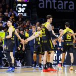 La Laguna Tenerife supera al Río Breogán con un gran ejercicio colectivo (8)