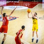 La Laguna Tenerife 'asalta' el Nou Congost (6)