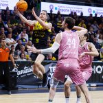 La Laguna Tenerife resiste a un buen Joventut y exhibe su ADN competitivo (8)