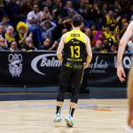 La Laguna Tenerife resiste a un buen Joventut y exhibe su ADN competitivo (11)