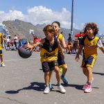 El Torneo Puertos llena de baloncesto y diversión el centro de Santa Cruz (2)