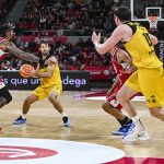 La Laguna Tenerife 'asalta' el Príncipe Felipe y cierra un marzo perfecto (17)