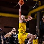 Impone su ley en Italia y saca su billete para la Final Four (10)