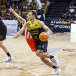 Trabajado triunfo ante un correoso Leyma Coruña (7)