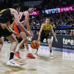 Trabajado triunfo ante un correoso Leyma Coruña (15)