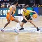 La Laguna Tenerife cae ante el Valencia, tras pelear hasta el final (6)