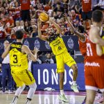 La Laguna Tenerife cae en el epílogo ante el BAXI Manresa (4)