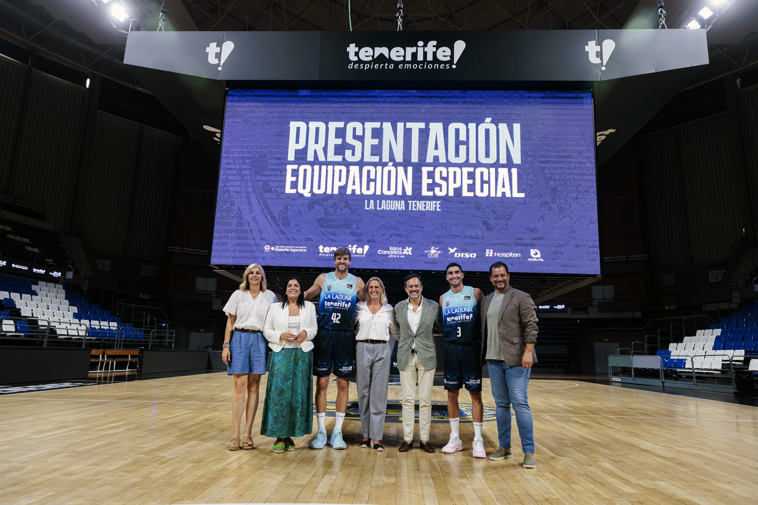 Imagen de La Laguna Tenerife desvela su nueva equipación especial: 'La Rapadura'