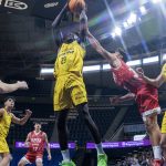 El filial aurinegro levanta un -17 para seguir invicto (12)