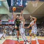 La Laguna Tenerife 'asalta' Fontajau y se lleva un partidazo (2)