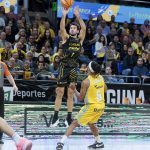 La Laguna Tenerife cede en los últimos segundos en un derbi muy trabado (2)