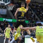 La Laguna Tenerife cae ante el Hiopos Lleida (5)