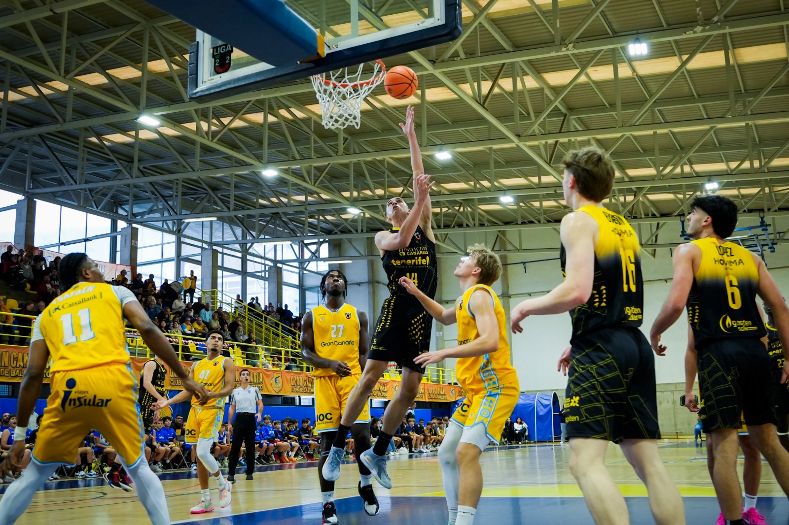 El Fundación CB Canarias inicia la 2ª fase con una gran victoria en el derbi