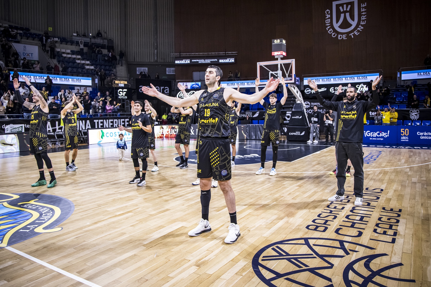 Ir a la noticia Orgullo, carácter... ¡y mucho basket!