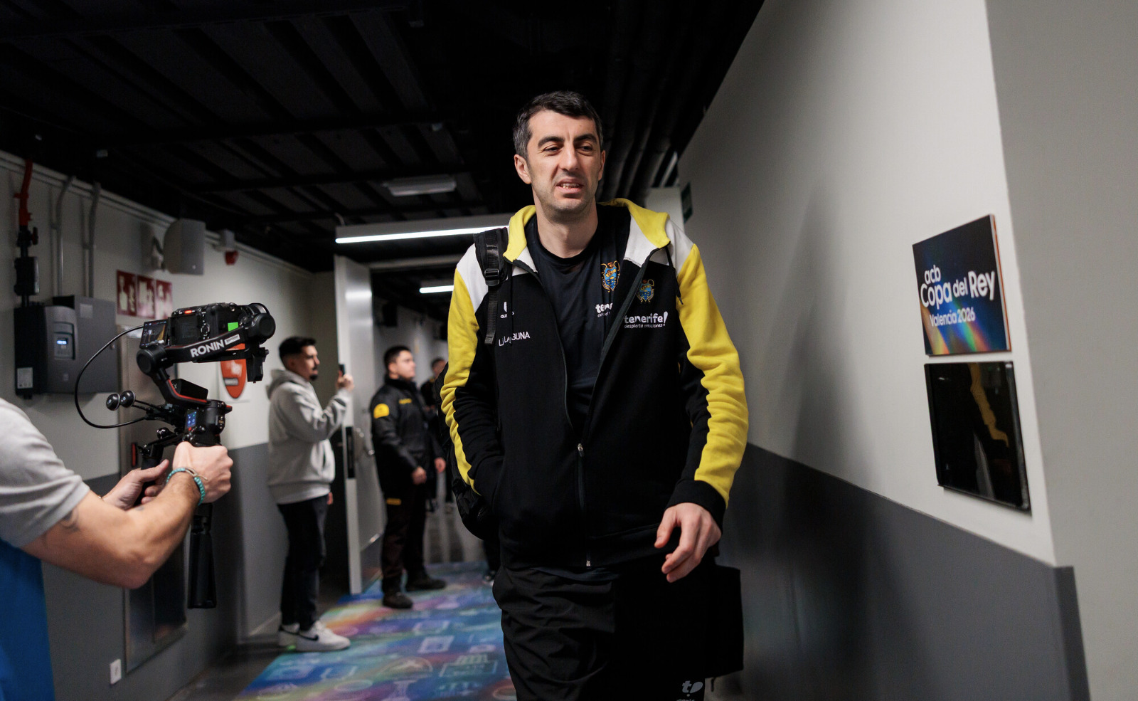 Ir a la noticia Inside CBC