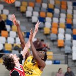 El Fundación CBC cae en un 'thriller' en Zaragoza (2)