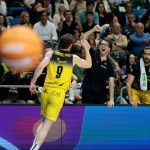 La Laguna Tenerife 'asalta' el Carpena con una exhibición coral (11)